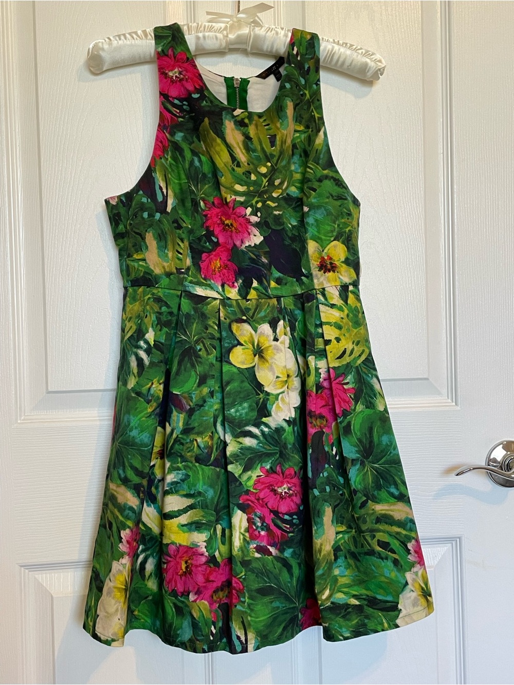 Felicity & Coco Tropical Floral Fit & Flare Dress Size SP